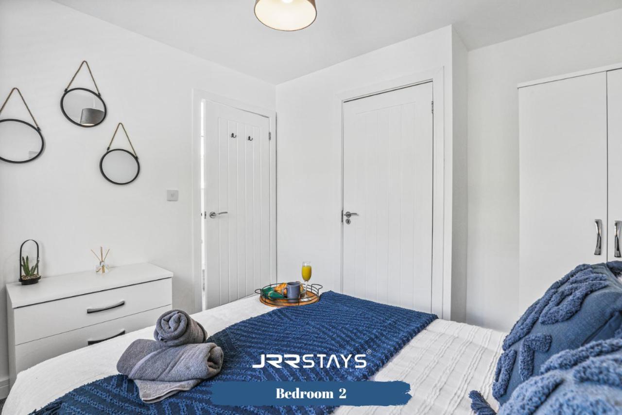 Wolverhampton - Amazing 3 Bedroom, Sleeps 6, Wi-Fi - Jrr Stays Exterior foto