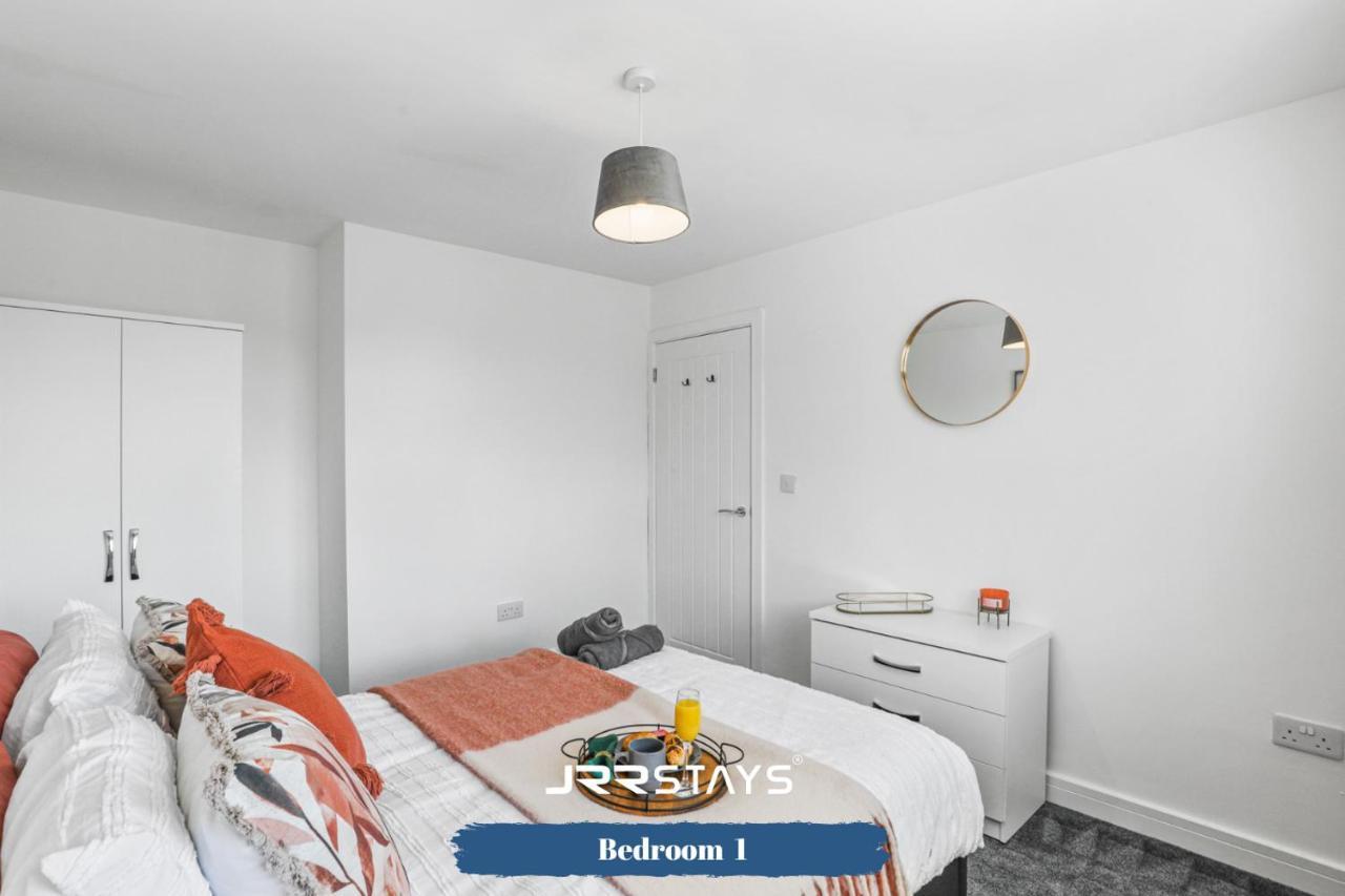 Wolverhampton - Amazing 3 Bedroom, Sleeps 6, Wi-Fi - Jrr Stays Exterior foto
