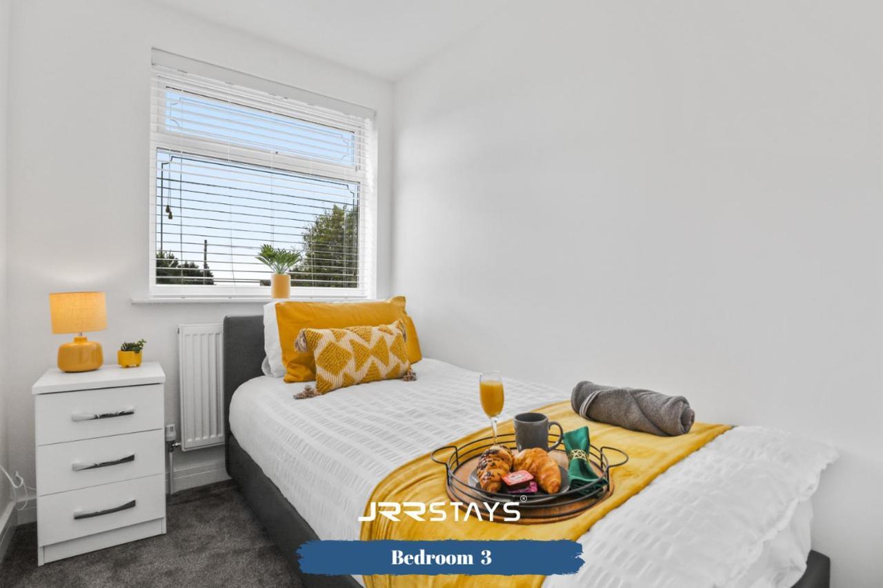 Wolverhampton - Amazing 3 Bedroom, Sleeps 6, Wi-Fi - Jrr Stays Exterior foto