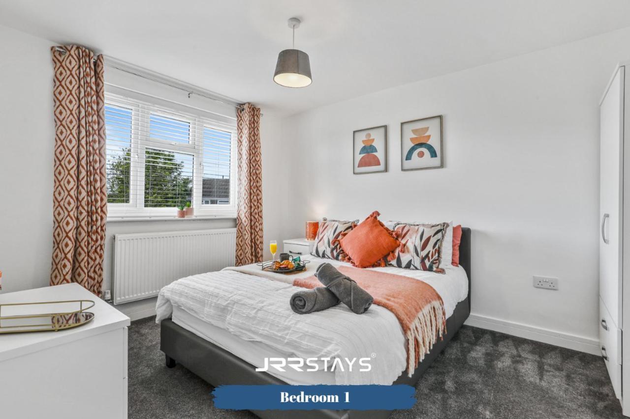 Wolverhampton - Amazing 3 Bedroom, Sleeps 6, Wi-Fi - Jrr Stays Exterior foto